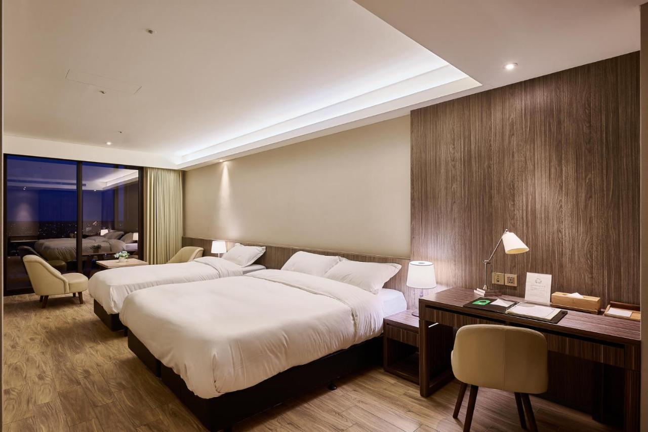 Cuncyue Hot Spring Resort Luodong Zewnętrze zdjęcie Deluxe Room