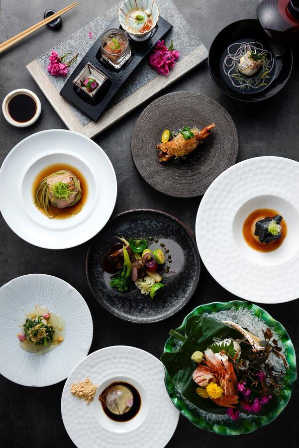 Cuncyue Hot Spring Resort Luodong Zewnętrze zdjęcie Dishes at the restaurant