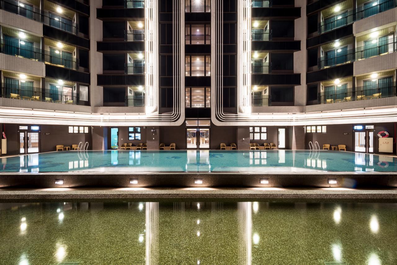 Cuncyue Hot Spring Resort Luodong Zewnętrze zdjęcie The swimming pool at the hotel